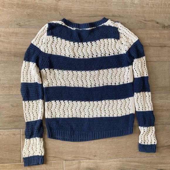 GAP Open Knit Sweater in Navy & Beige - Picture 5 of 7